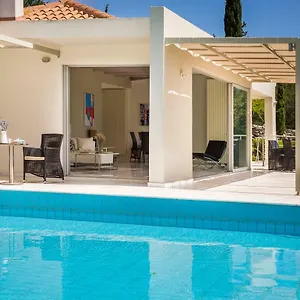 Sterna - Contemporary With Private Pool & Sea Views, Villa